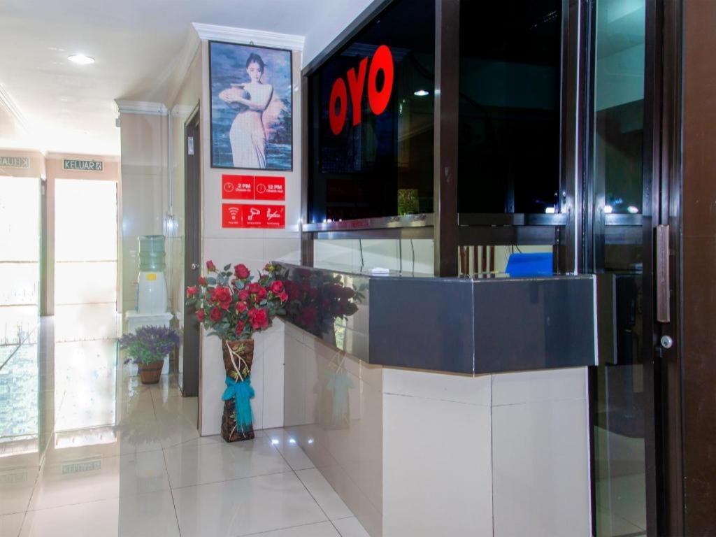Oyo 89851 Leila Hotel Sandakan Bagian luar foto