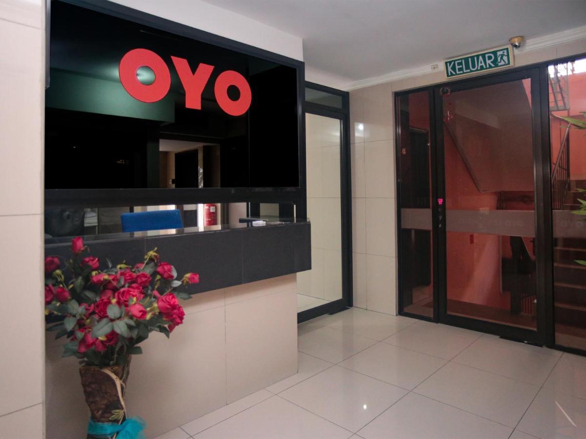 Oyo 89851 Leila Hotel Sandakan Bagian luar foto