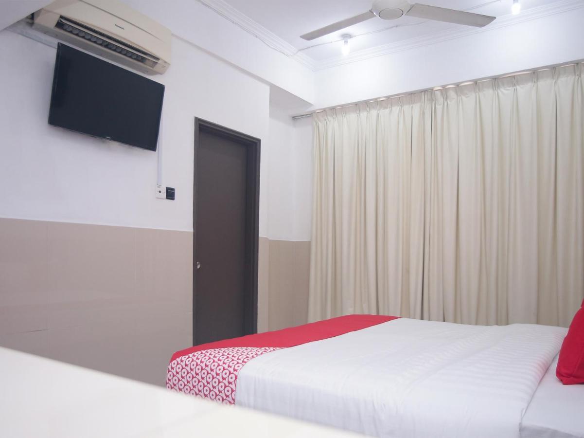 Oyo 89851 Leila Hotel Sandakan Bagian luar foto